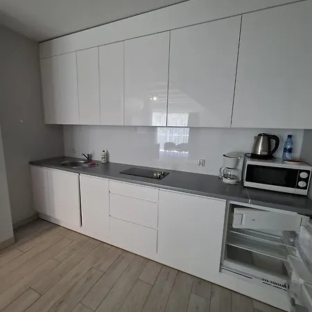 Czarna Gora B39 * Sienna (Klodzko)